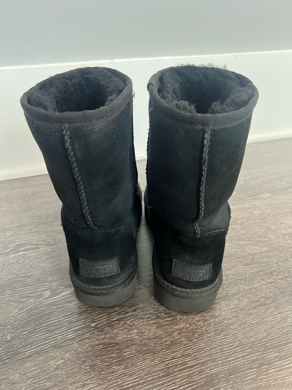 UGG Classic II Boots - Picture 4 of 8